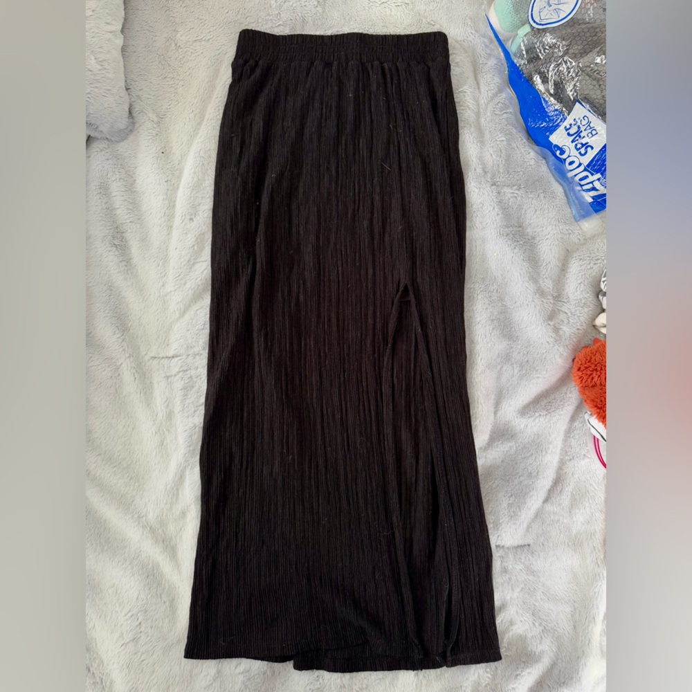 ASTR the label, black midi skirt with slip